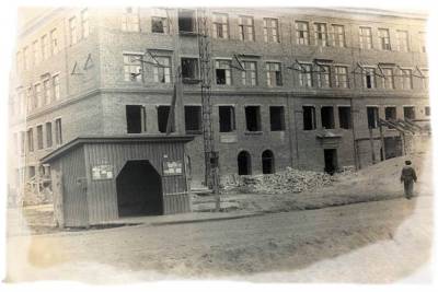 s03799816.jpg